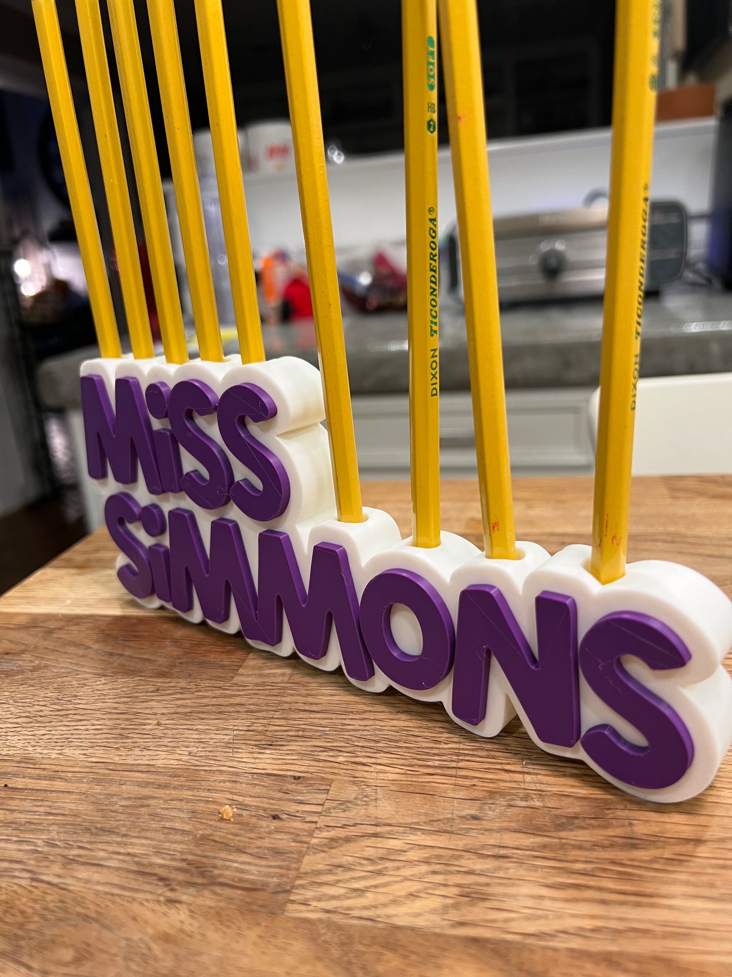 Custom Teacher Desk Nameplate – Personalized Pencil Holder with Name