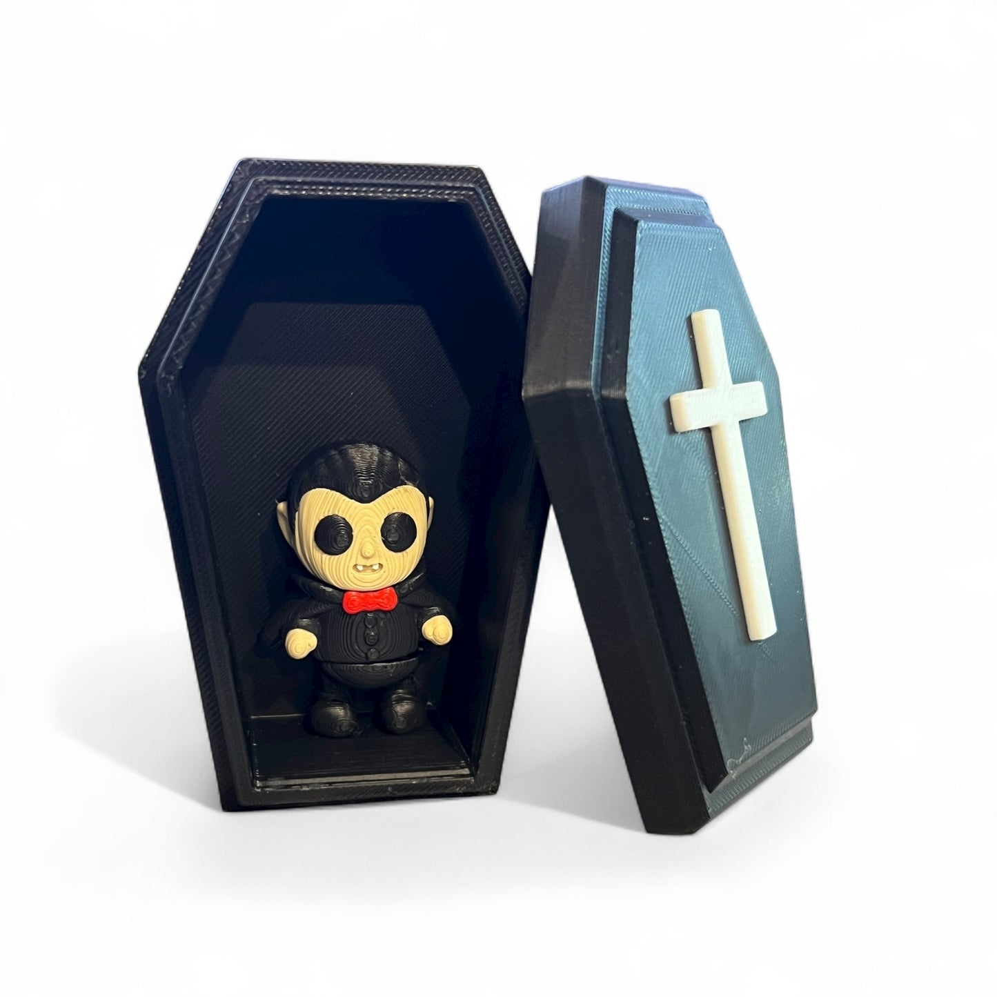 Mini Vampire Figurine with Coffin Box – Cute Halloween Collectible Toy with Removable Coffin Lid