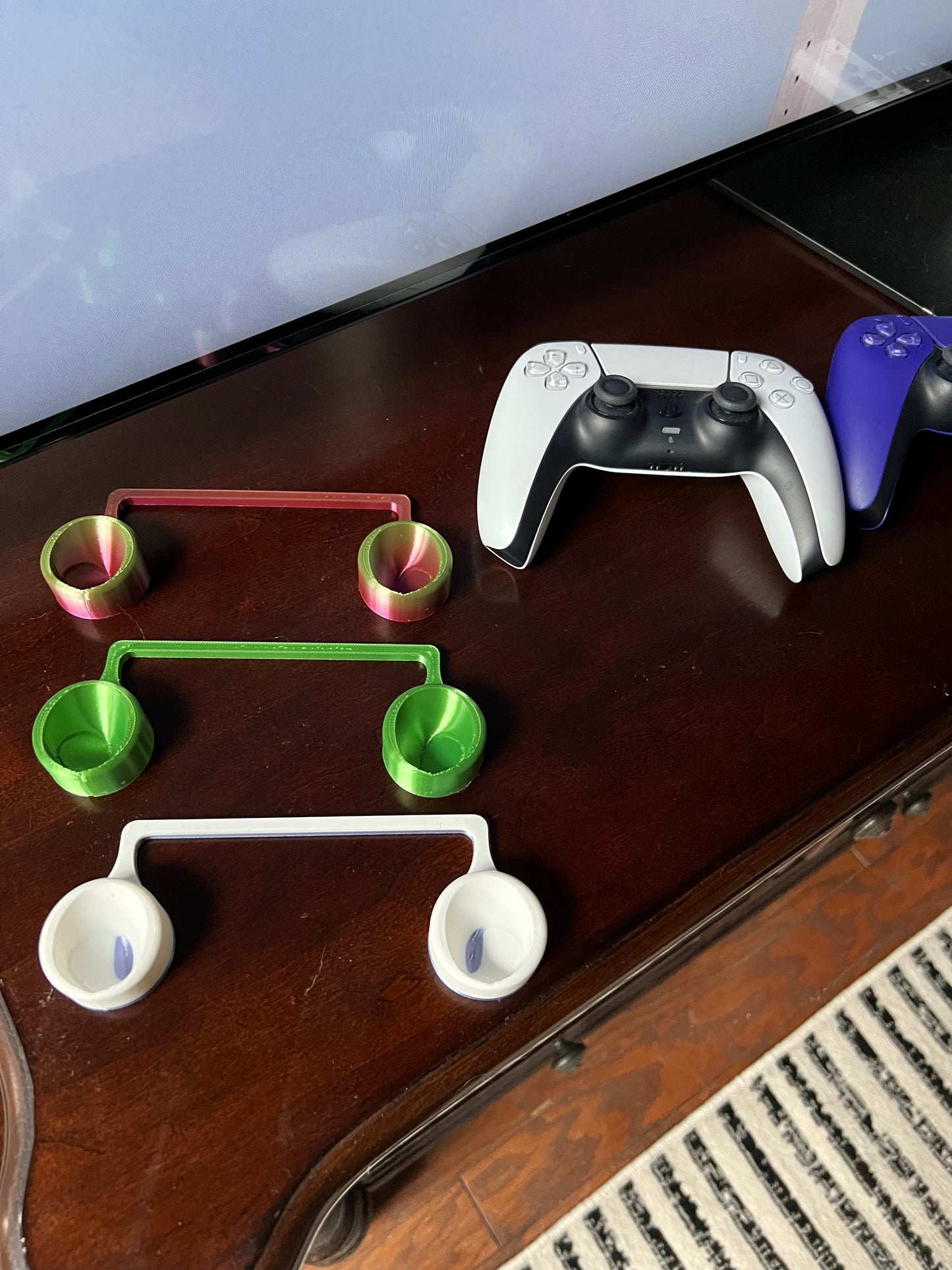 Minimal ps5 controller stand